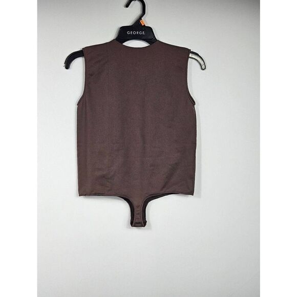 Skims Essential bodysuit Nwot - Picture 7 of 10